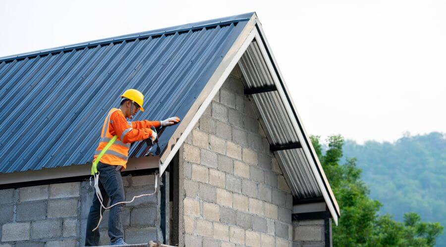 Professional metal roof installation in Fresno, TX